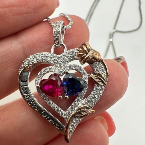 NIB Sterling silver, possibly gold plated, heart necklace with cz diamonds! - Picture 4 of 13